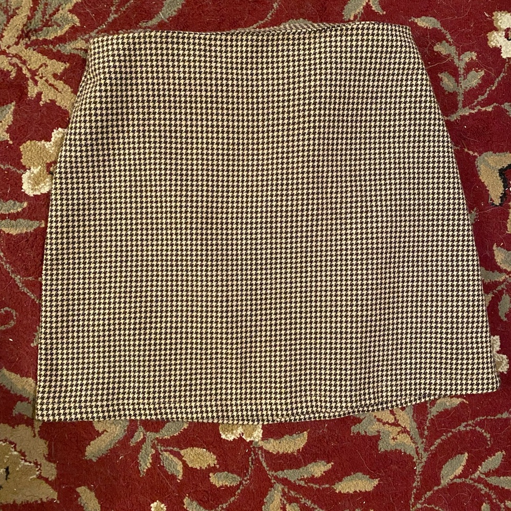 Classic Houndstooth Skirt